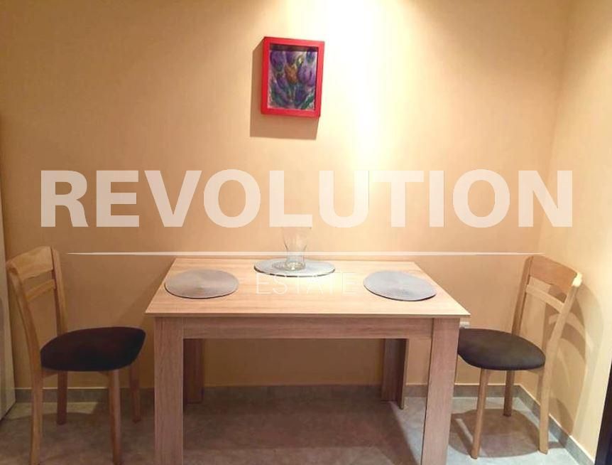 Дава се под наем Двустаен апартамент в Варна, Център - 60 кв.м за 600 € - Снимка #3