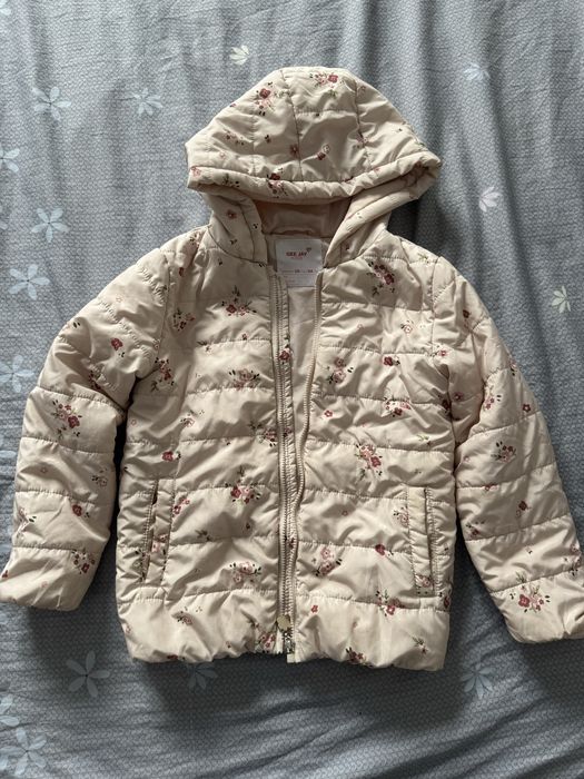 Куртка на девочку