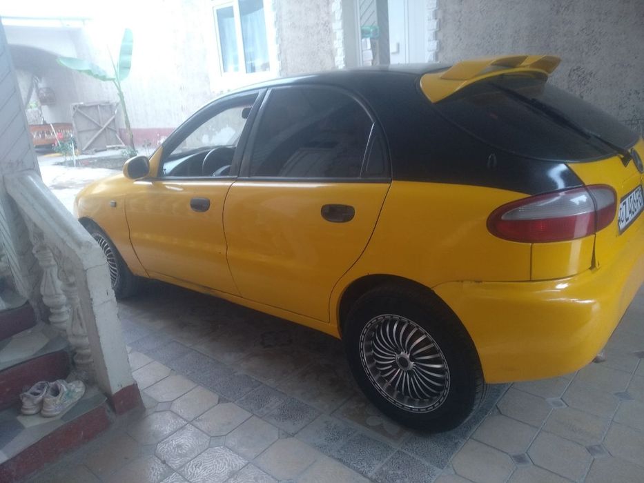 Kareyski lanos 2002 o'zimizi nomimizdan moshina yaxshi gaz+benzin 2800