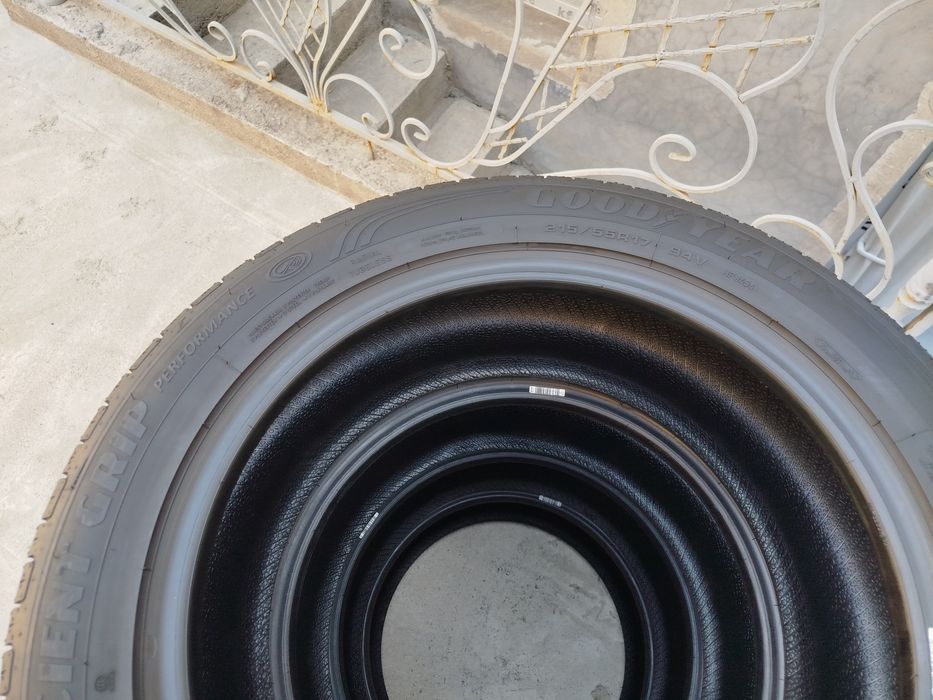 215 55 R17 Shina Good Year