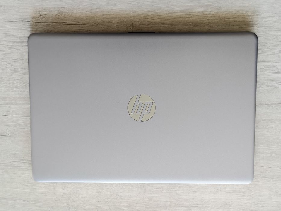 Noutbuk HP 250 G8