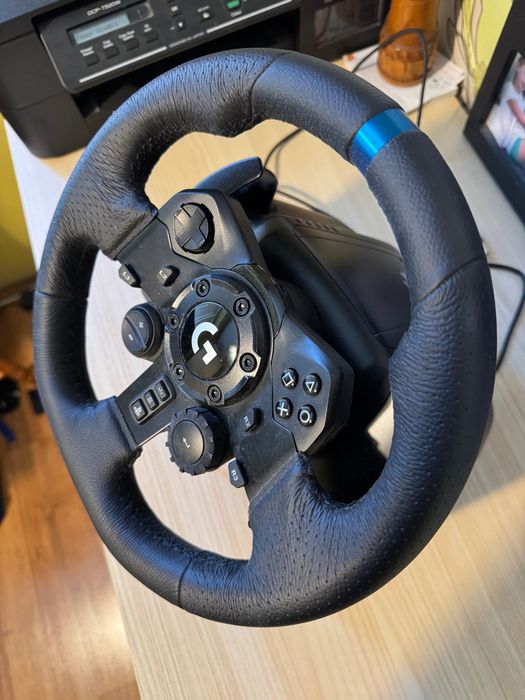 Logitech G923 волан и педали