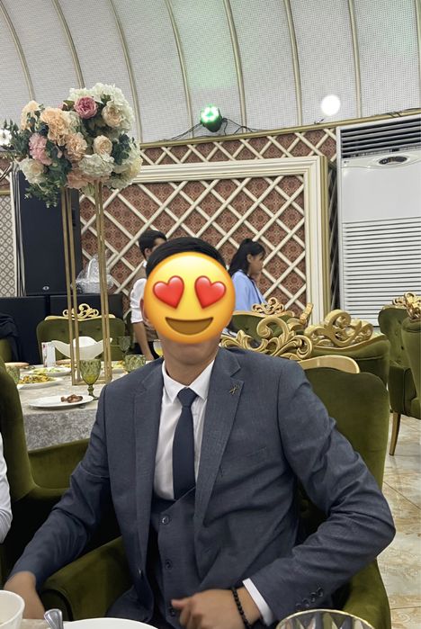 Продам костюм почти новый