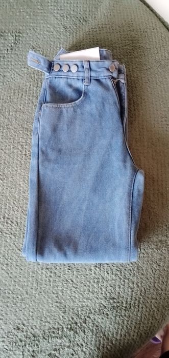 Женские  свободные  джинсы