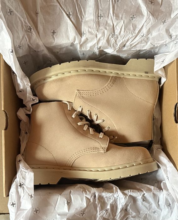 Dr. Martens 101 Mono Suede Boots ОРИГИНАЛ дамски боти/кубинки 37/23,5