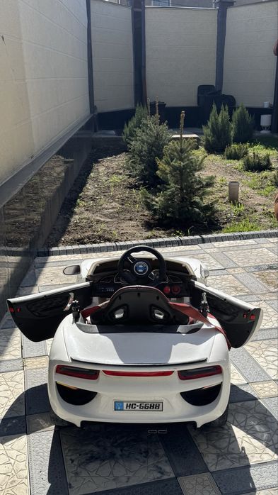 Детский электромобиль в стиле BMW