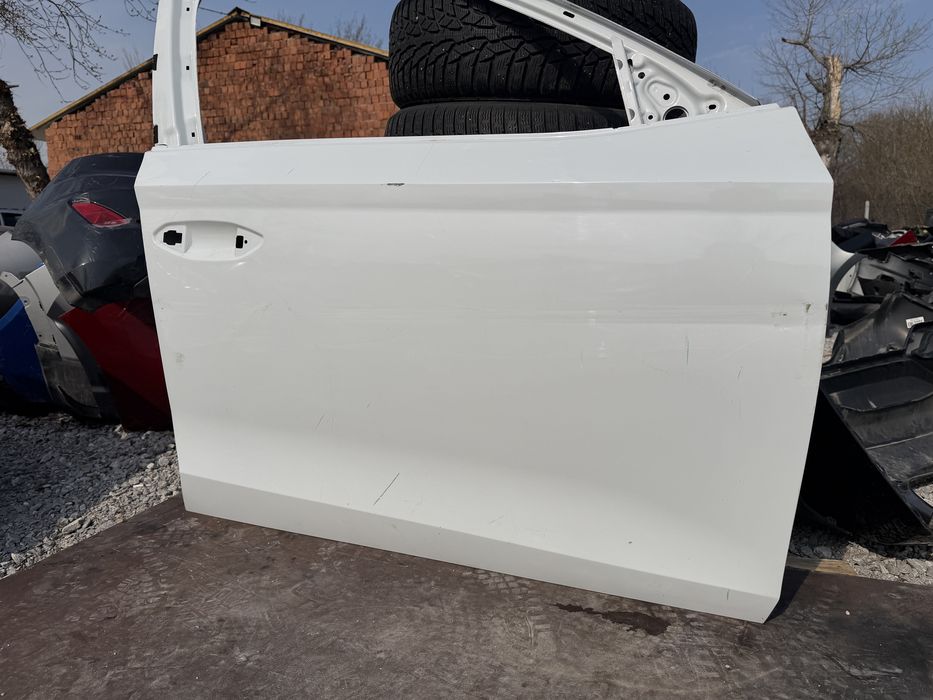 Врата Skoda Octavia 4 2020 год.-