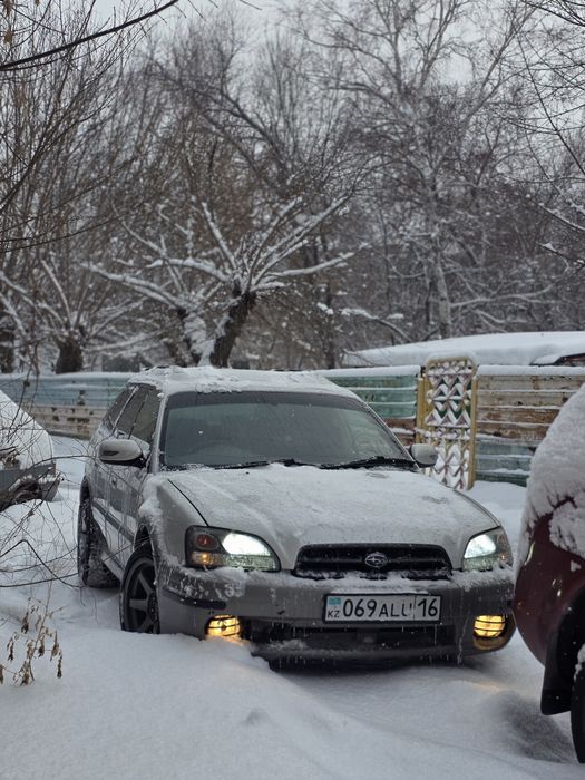 Subaru legacy Lancaster 3 литра