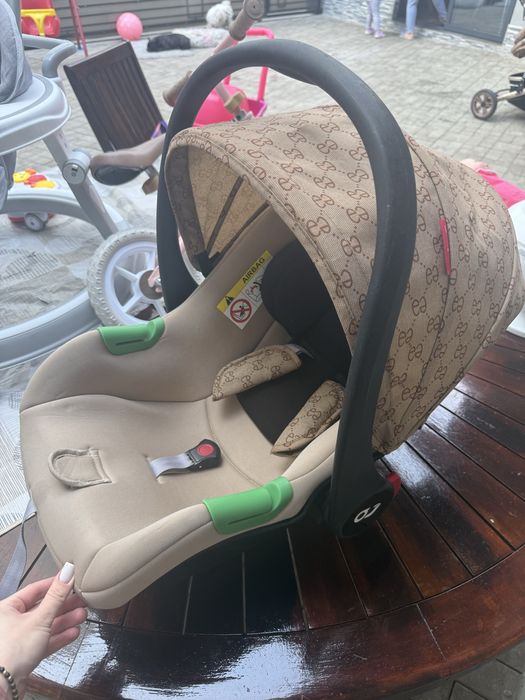 Carucior copii aproape nou