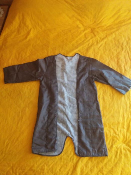 дамски зелен шлифер с допълнителни махащи се подплата и качулка