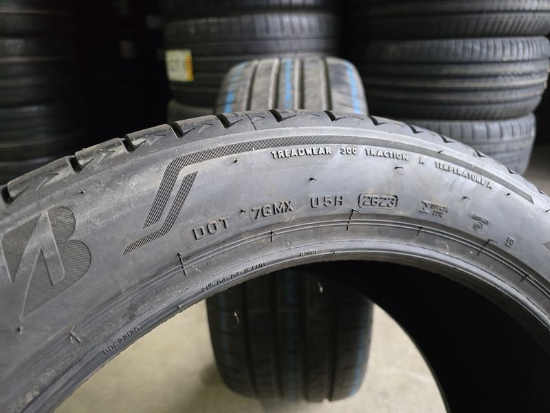 265/45/21 BRIDGESTONE 2бр