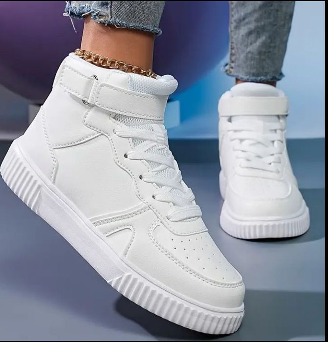 Новые кроссовки продам