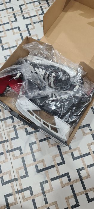 Продается хоккейная экипировка