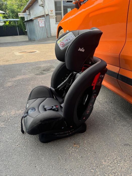 Автокресло детское Joie