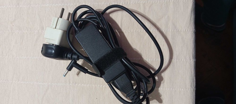 Продавам лаптоп HP 15