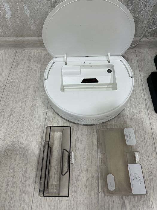 Продается робот пылесос