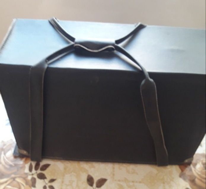 Швейная машина ЧАЙКА 142М..