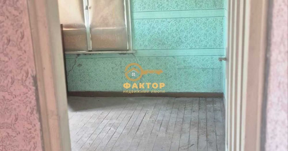 Двуетажна къща в гр. Брезово