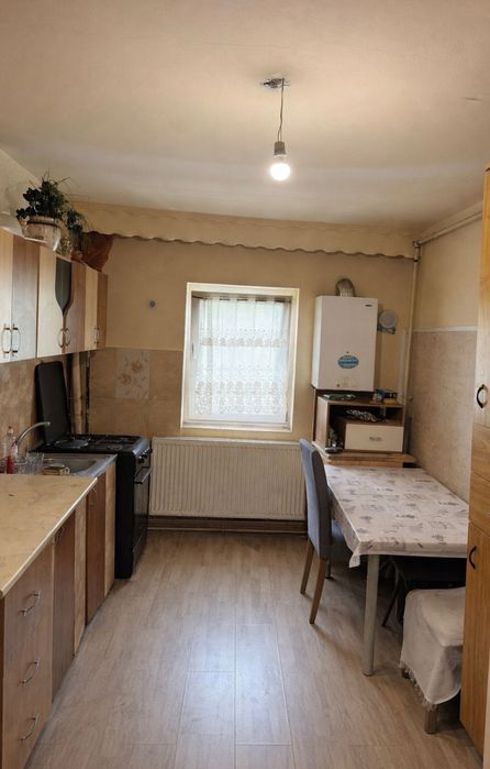 Dau în chirie apartament 2 camere