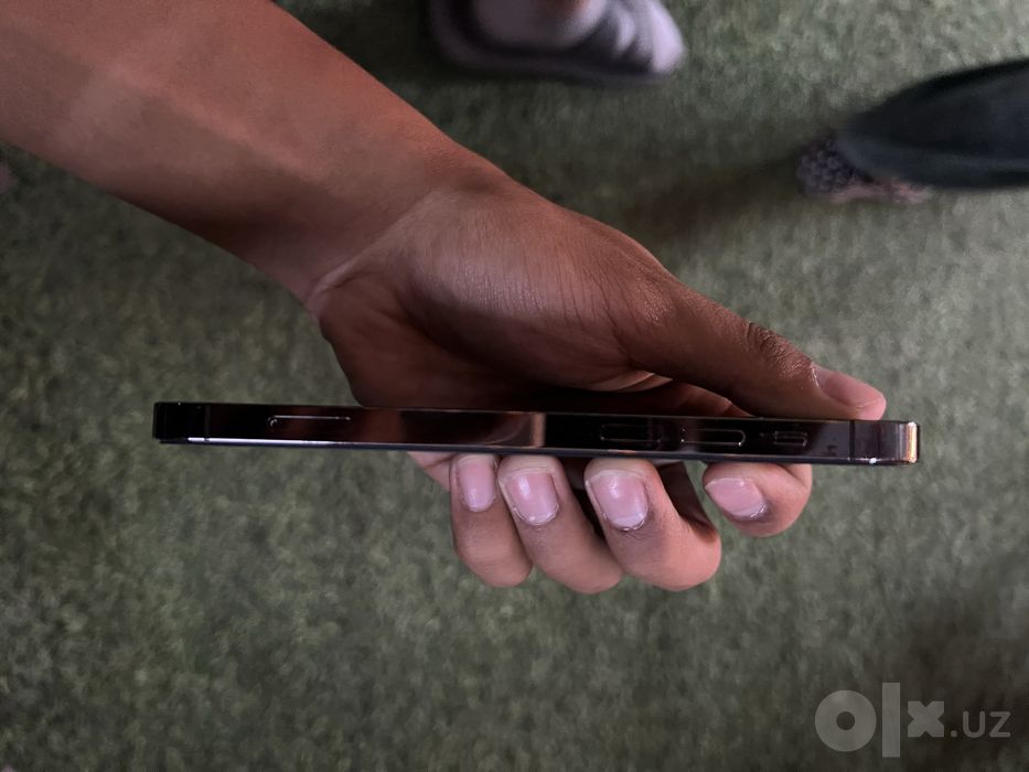 iphone 12pro abmen ozidan tepasiga
