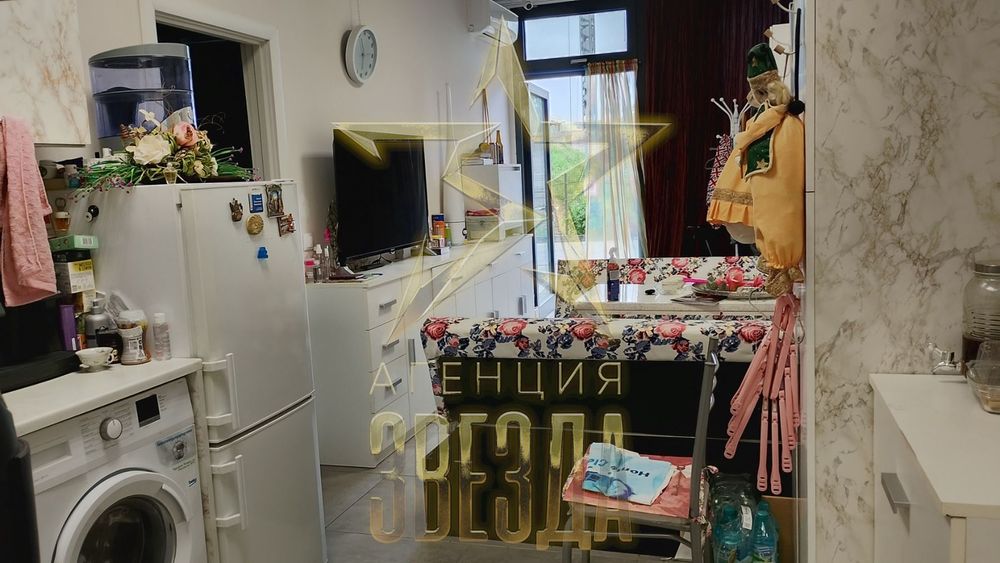 Офис, магазин или двустаен - срещу Короната