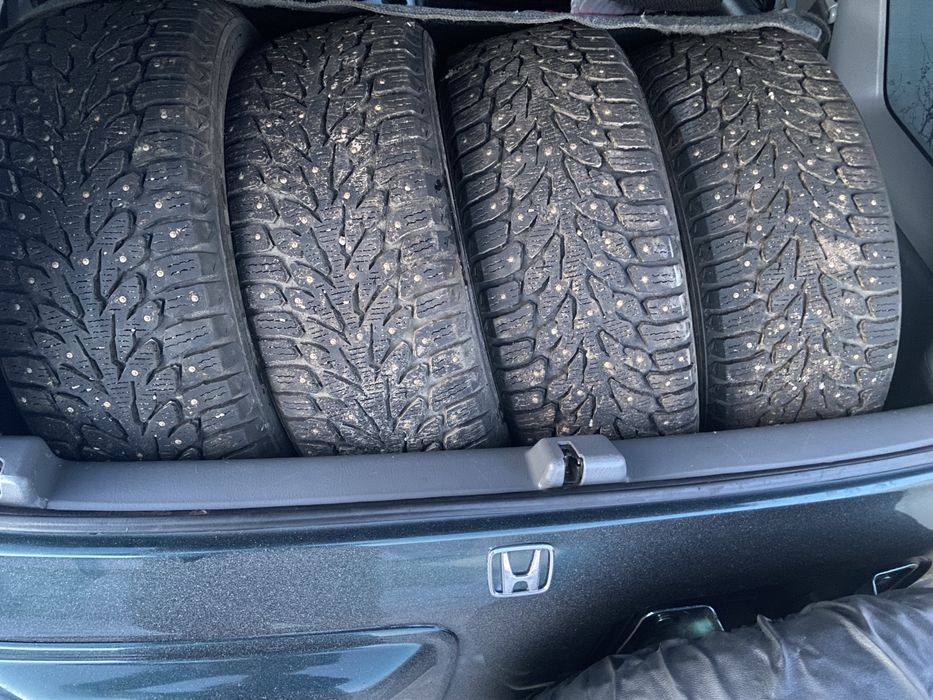 Комплект резины r18