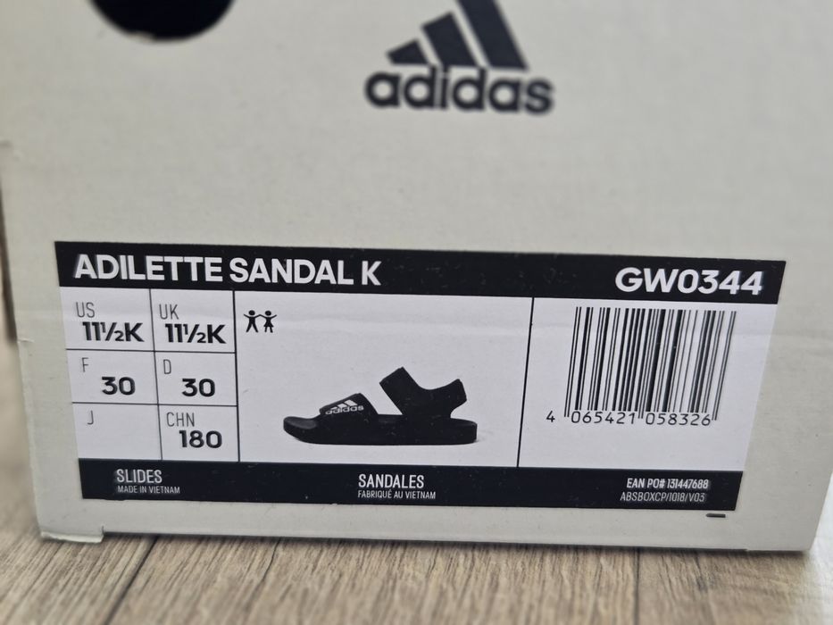Детски сандали Adidas Adilette №30 (стелка 18 см) с кутия