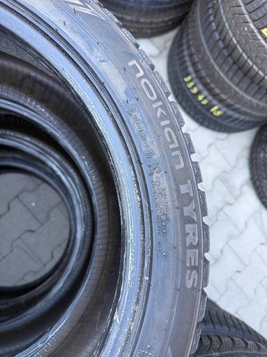 235 45 R18 Nokian iarna