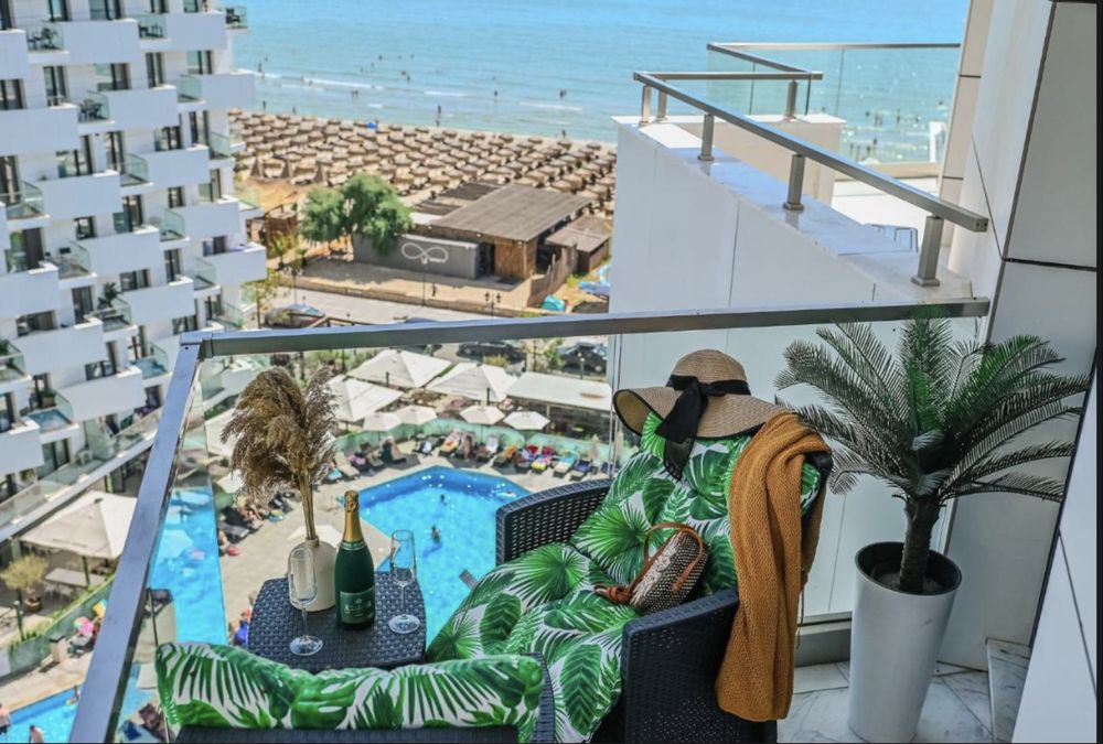 Inchiriez Apartament 2 camere Alezzy Infinity Pool SPA