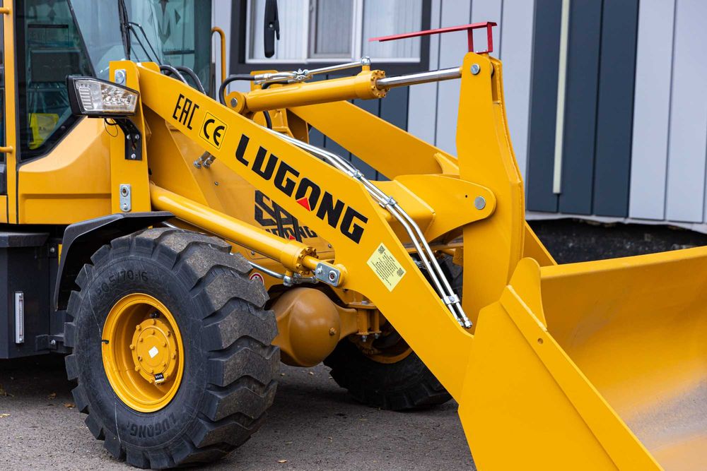 Фронтальный погрузчик LUGONG T930LP
