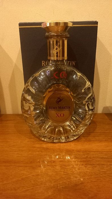 Бутилки Хенеси и други