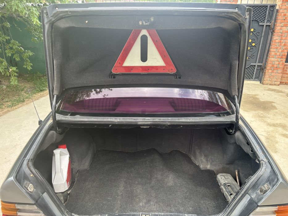 Mersedes benz w124