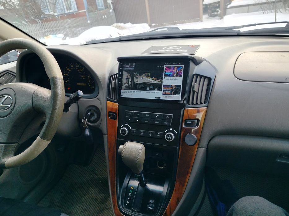 Продам Лексус ох 300 г 1999