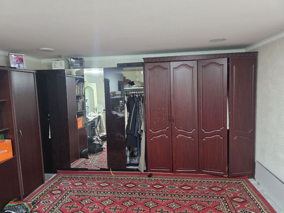 Шкафы для одежды