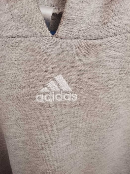 Adidas горници и Columbia елек