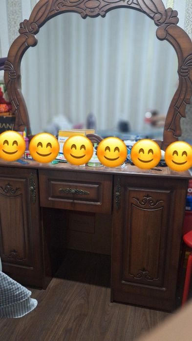 Спальный гарнитур