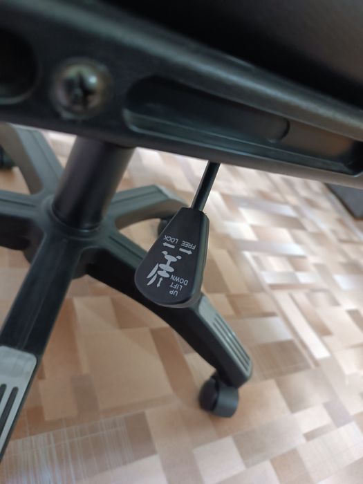 Продам офисное кресло!