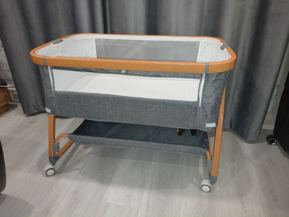 Продам детскую манеж кровать