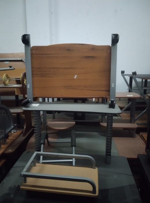 Шкаф стеллаж для офиса компьютерный стол