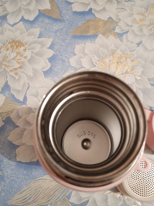 Продам новый термос