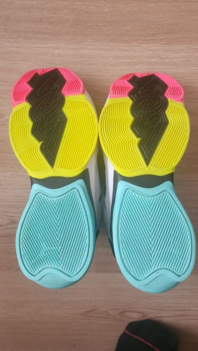 Jordan Zion 2 White Volt Dynamic Turquoise