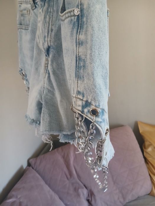 Pantaloni scurți de blugi