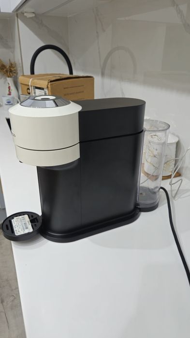 Продам капсульную кофемашину Nespresso