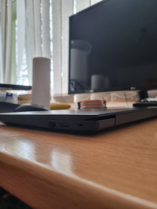 Laptop Lenovo v15- i3 11th gen