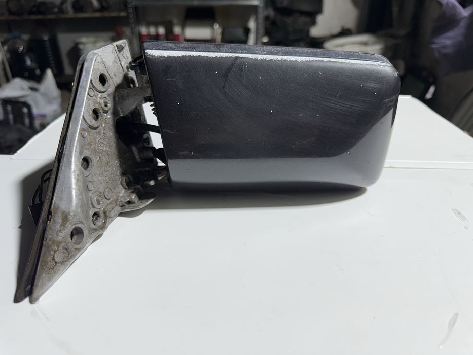 Огледала за Мерцедес 124,190 ел.