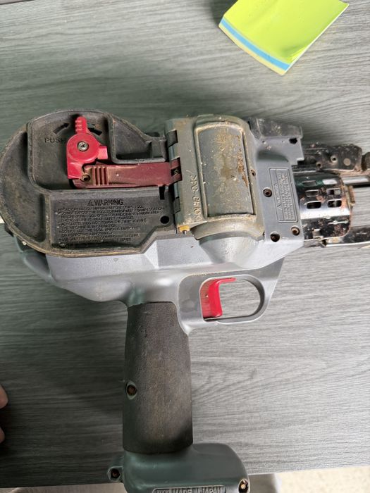 mașină de legat fier beton MAX RB395