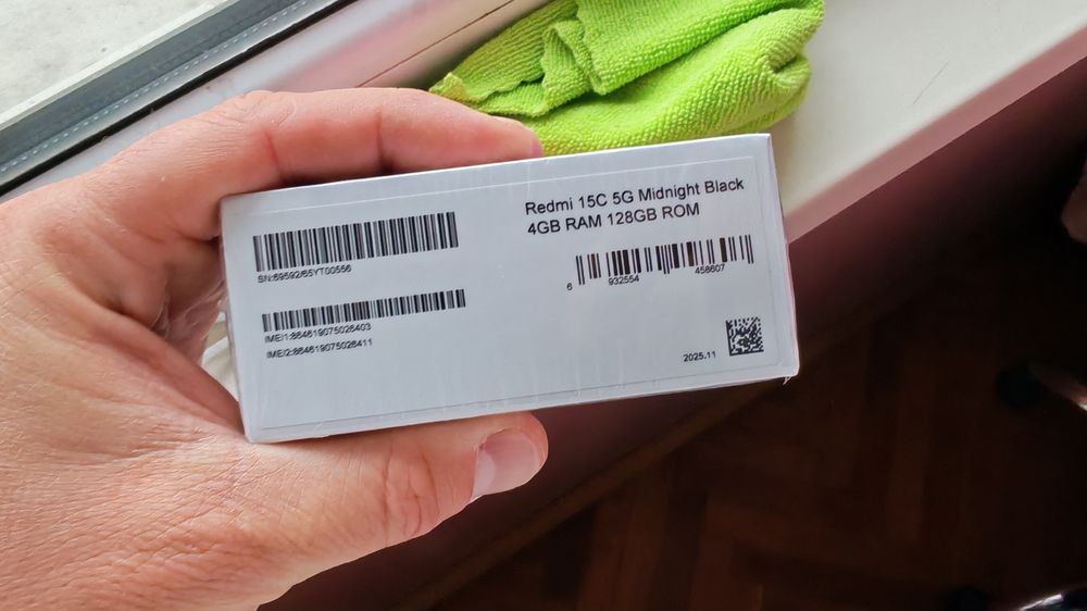 Продавам  Xiaomi Redmi 15C 5G, чисто нов, неразпечатан, в оригинална опаковка.