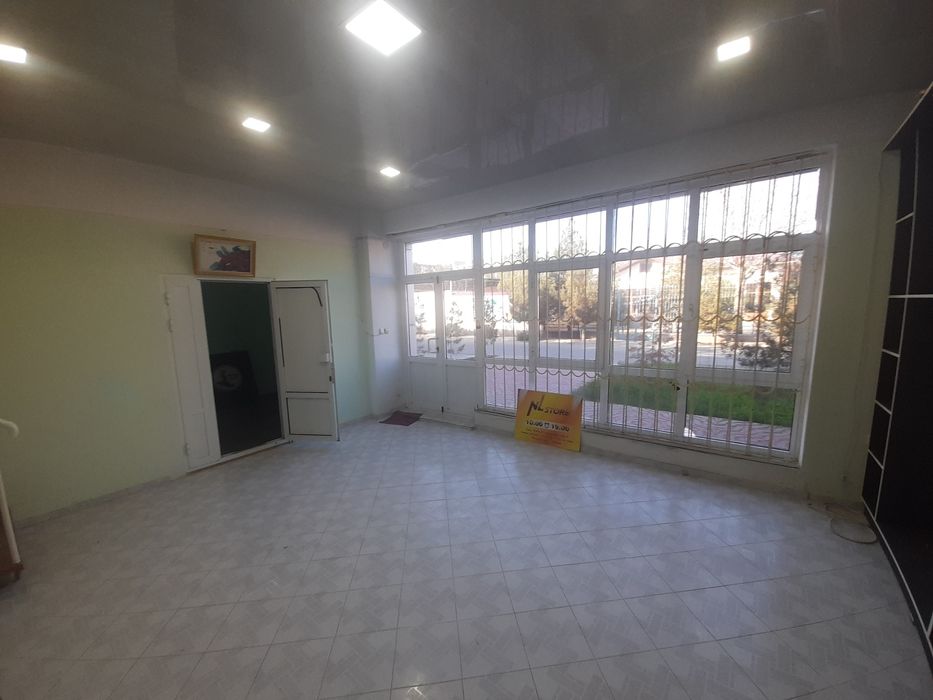 Офис магазин сотилади