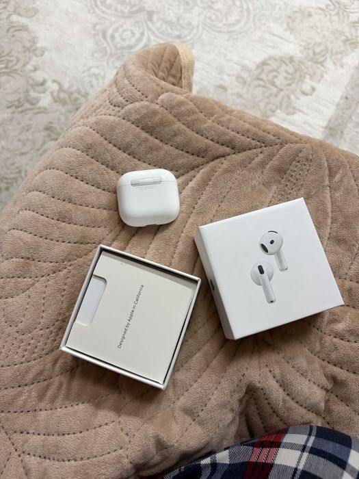 Продам AirPods 4