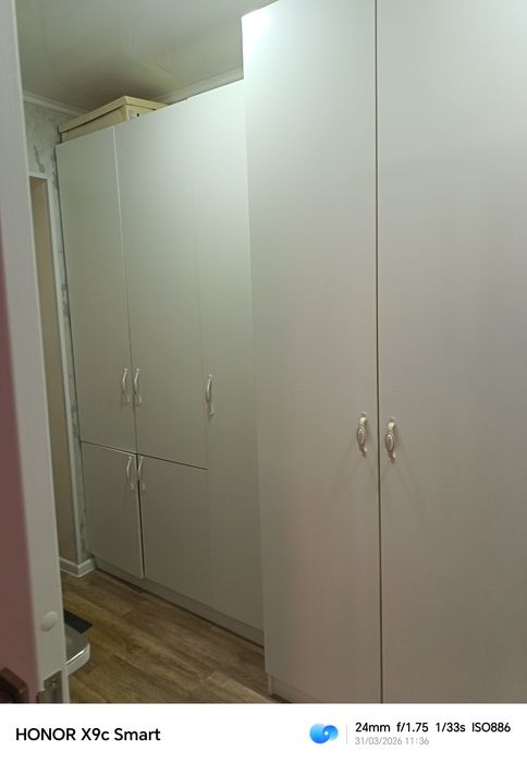 Продам шкаф в прихожую